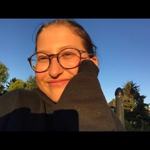 Meet your Posher, Frances